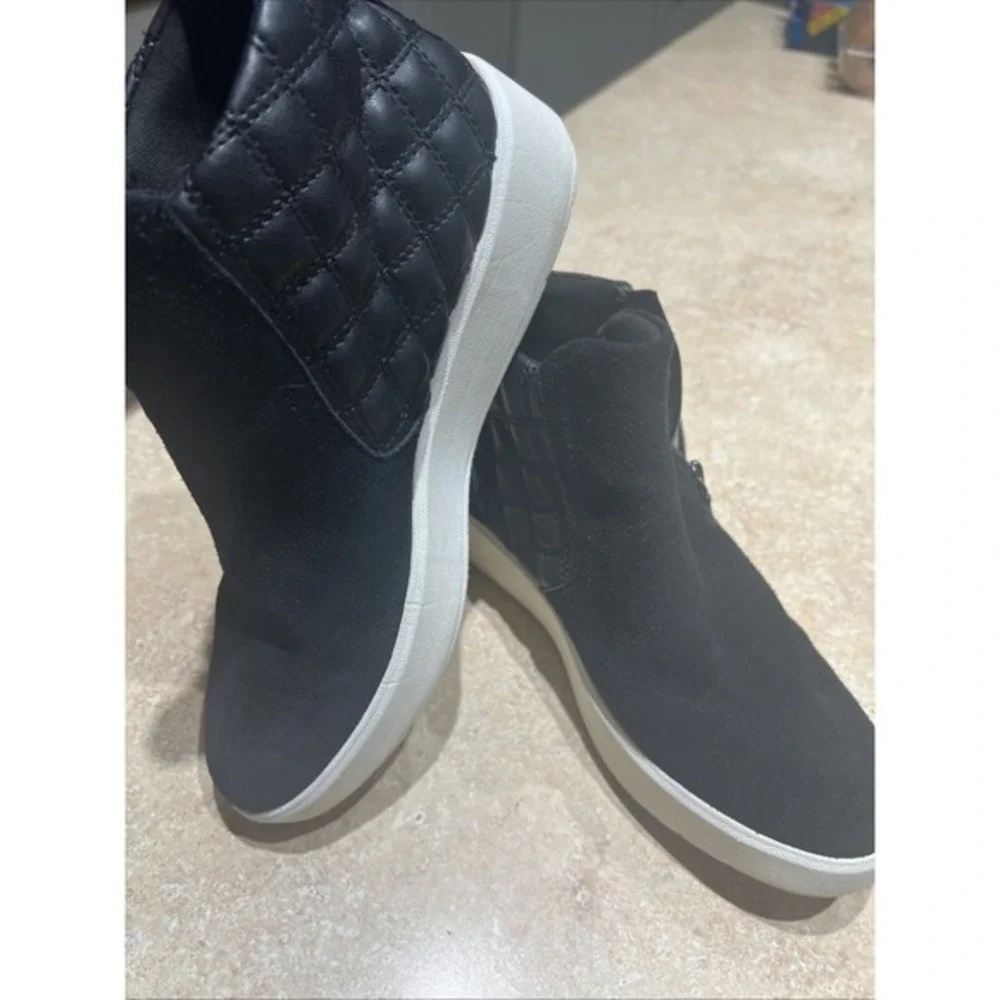 Clarks Women's Ankle Boots Size‎ 8M Black  #634